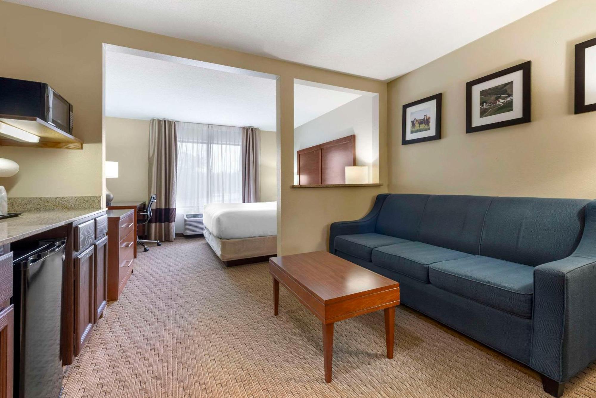 Comfort Inn & Suites Black River Falls I-94 Zewnętrze zdjęcie